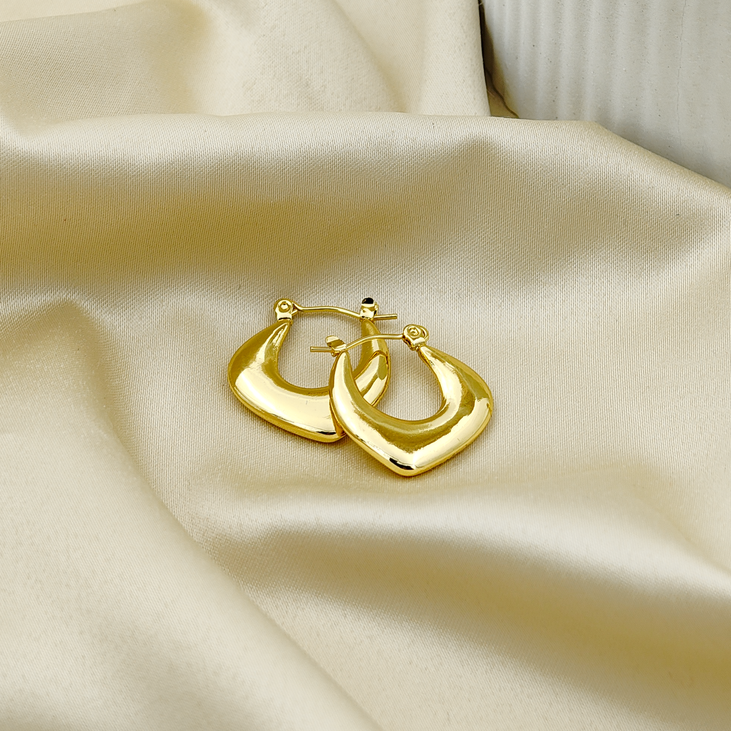 SreeVanna 7 Days 7 Hoops Collection – 18K Gold Plated Demi-Fine Hoop Earrings